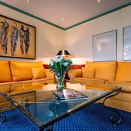 Hotel Royal 4*
