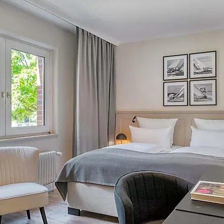Royal Hotel 4*